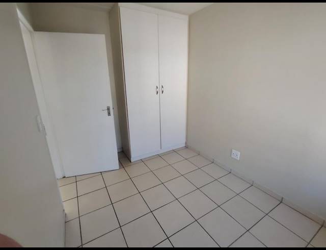 2 BEDROOM PROPERTY TO RENT IN KOSMOSDAL